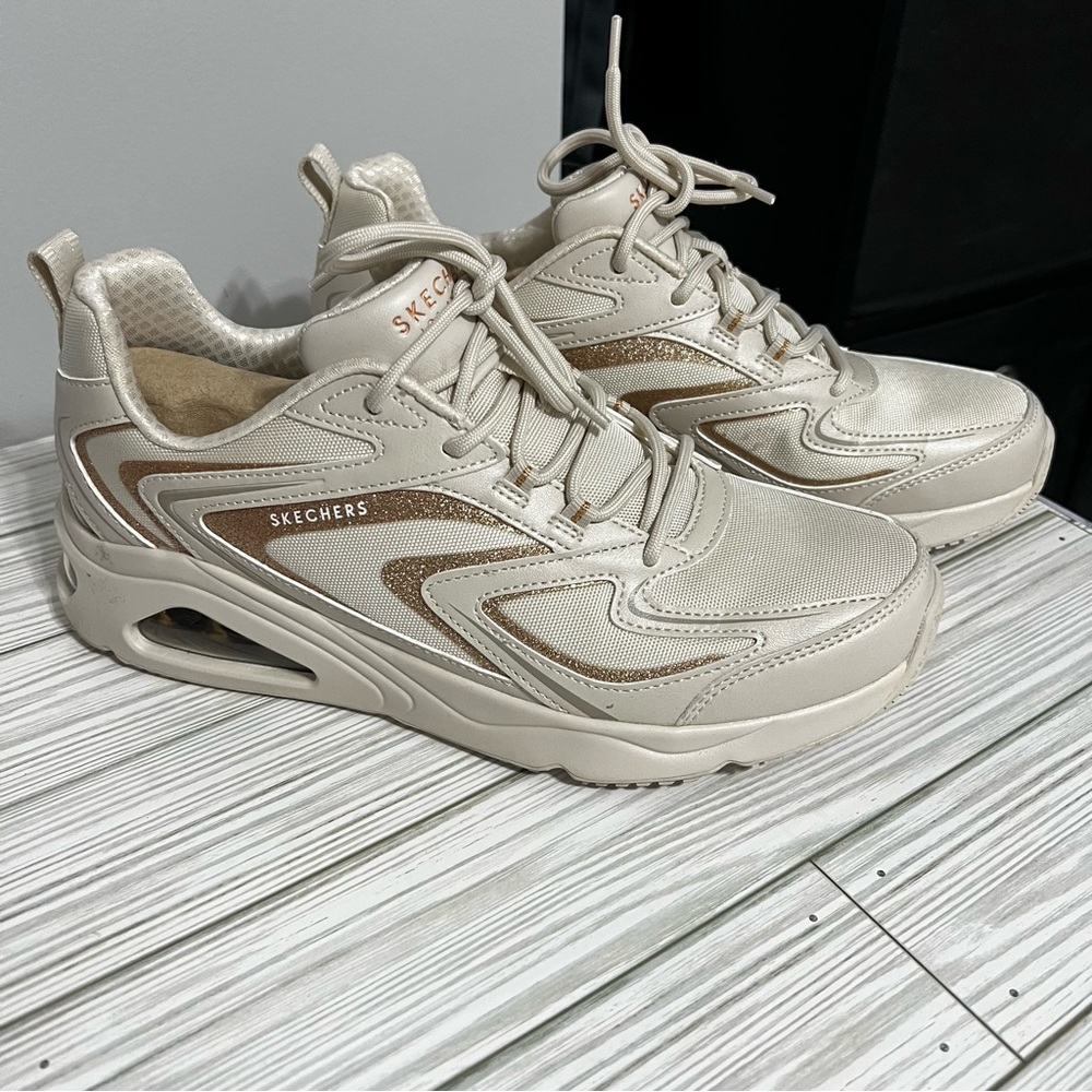 Skechers Tres- Air Shimm Airy Athletic Shoes